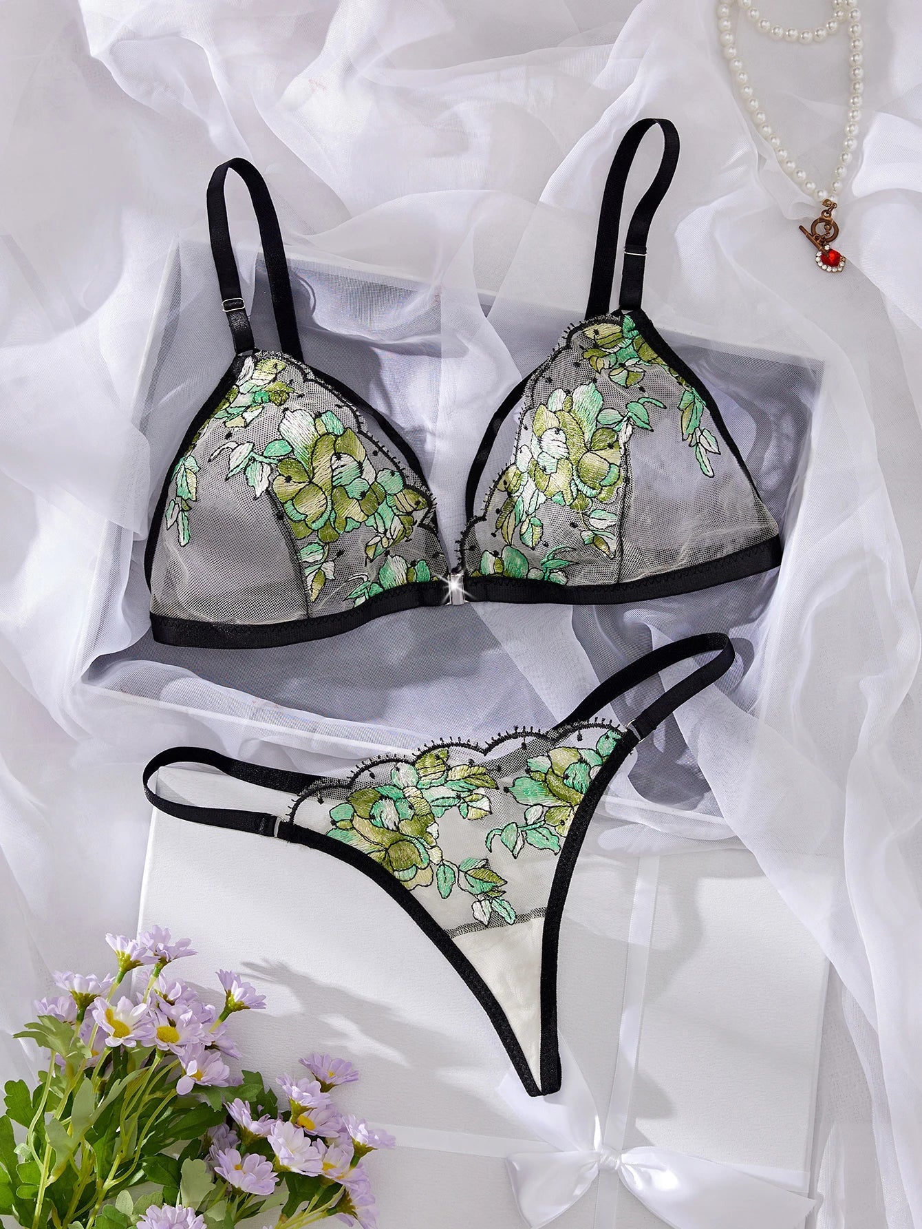 Boldessa® Love Runs Deep Bra Set